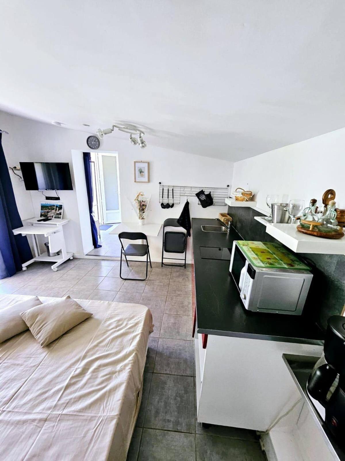 Suites Coupo Santo Et Lou Peiro Cotignac Exteriör bild