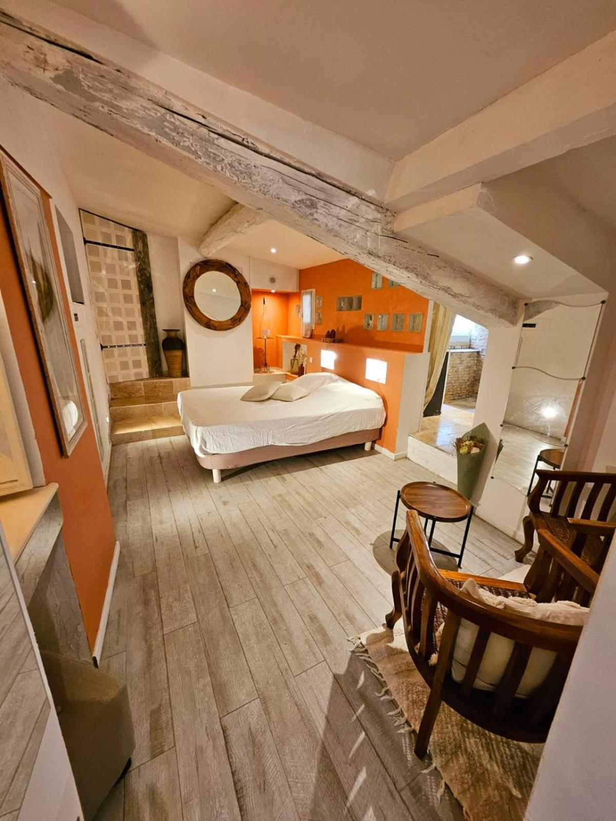 Suites Coupo Santo Et Lou Peiro Cotignac Exteriör bild
