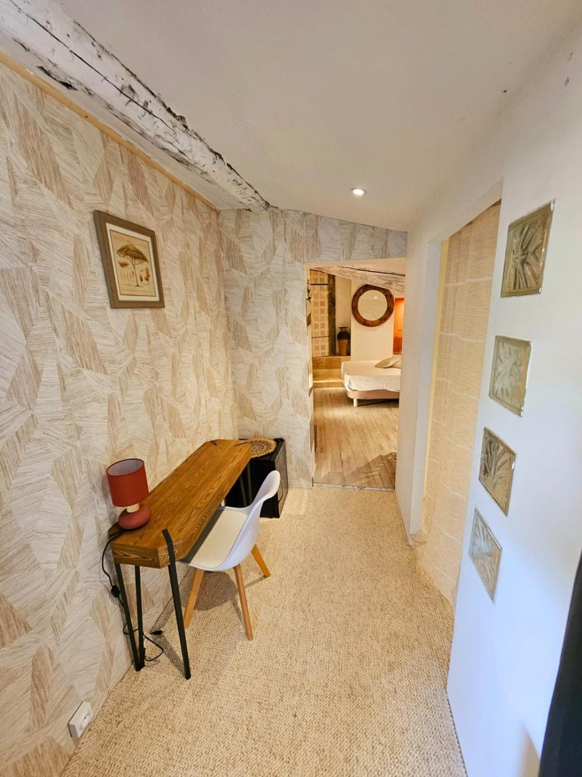 Suites Coupo Santo Et Lou Peiro Cotignac Exteriör bild